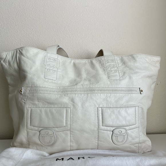 MARC JACOBS EXTRA LARGE WHITE LEATHER TOTE - Picture 1 of 10